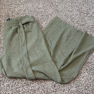 🌿 NYC Olive Green Wide Leg Pants